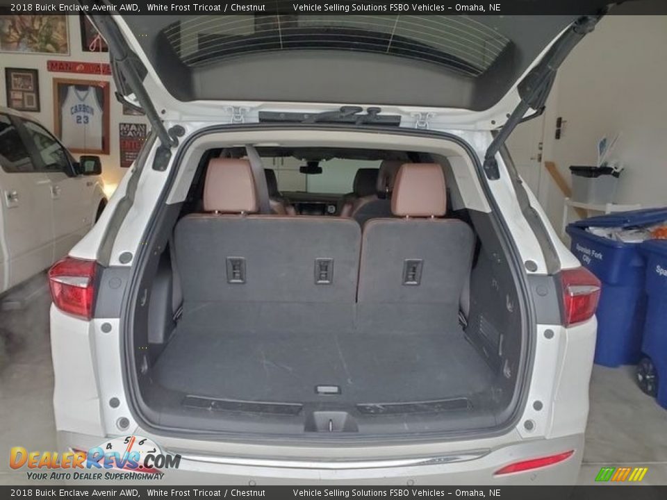 2018 Buick Enclave Avenir AWD White Frost Tricoat / Chestnut Photo #5