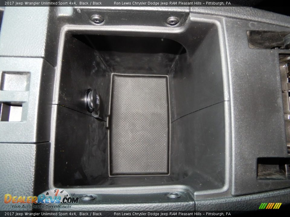 2017 Jeep Wrangler Unlimited Sport 4x4 Black / Black Photo #18