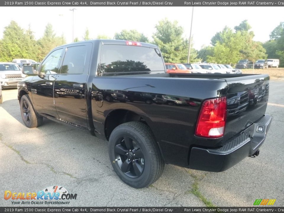 2019 Ram 1500 Classic Express Crew Cab 4x4 Diamond Black Crystal Pearl / Black/Diesel Gray Photo #3