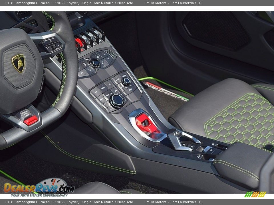Controls of 2018 Lamborghini Huracan LP580-2 Spyder Photo #35