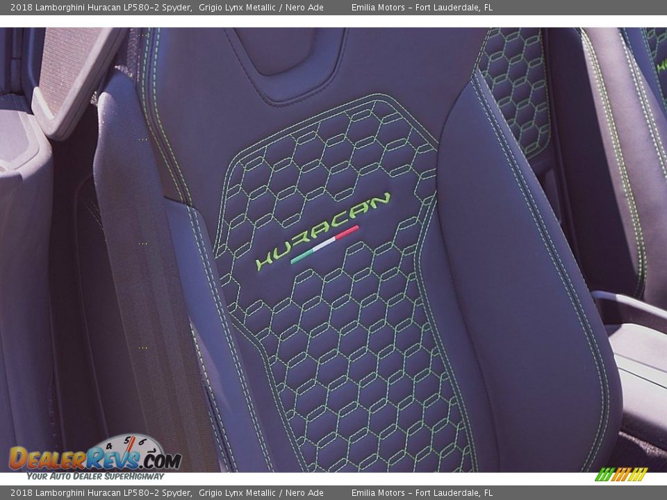 Front Seat of 2018 Lamborghini Huracan LP580-2 Spyder Photo #49