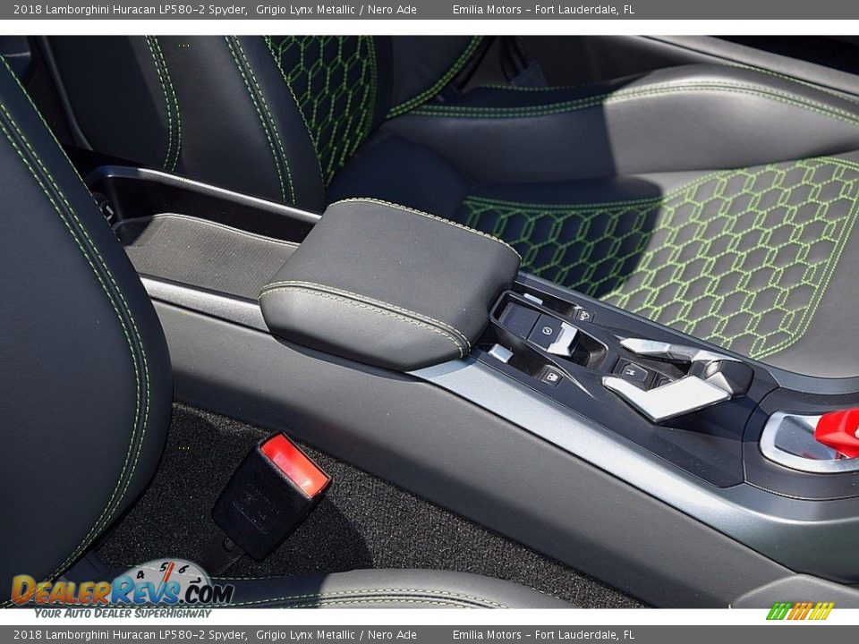 Controls of 2018 Lamborghini Huracan LP580-2 Spyder Photo #52