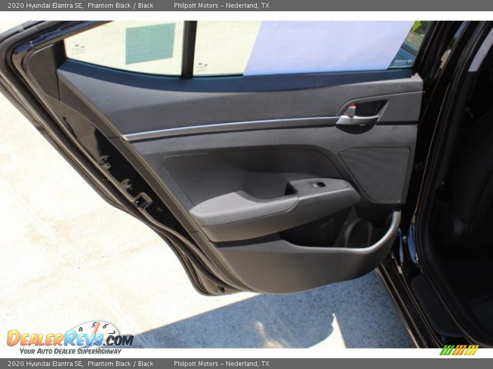 2020 Hyundai Elantra SE Phantom Black / Black Photo #17