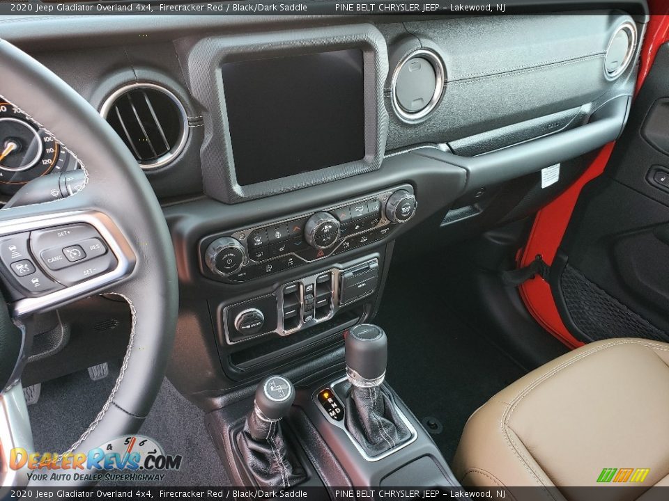 Controls of 2020 Jeep Gladiator Overland 4x4 Photo #10