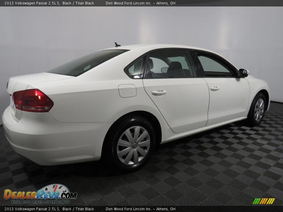 2013 Volkswagen Passat 2.5L S Black / Titan Black Photo #13