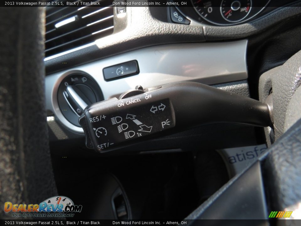 2013 Volkswagen Passat 2.5L S Black / Titan Black Photo #28