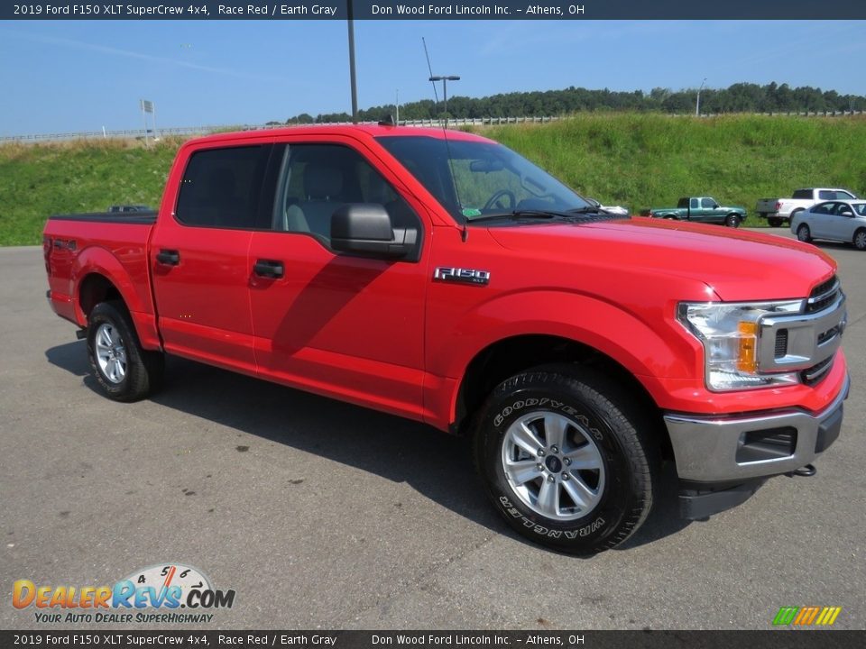 2019 Ford F150 XLT SuperCrew 4x4 Race Red / Earth Gray Photo #2
