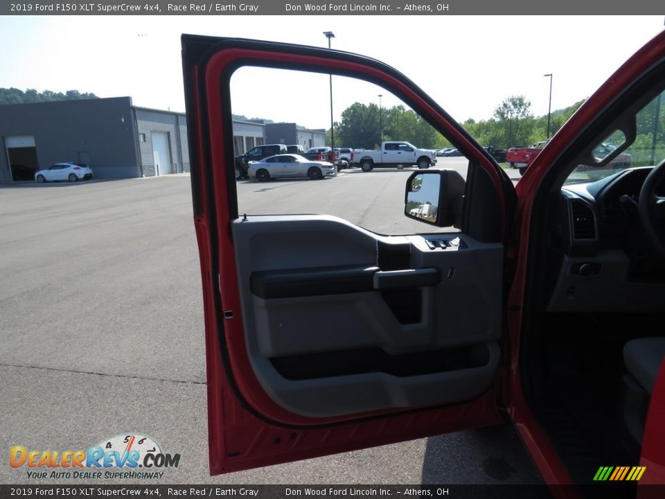 2019 Ford F150 XLT SuperCrew 4x4 Race Red / Earth Gray Photo #15