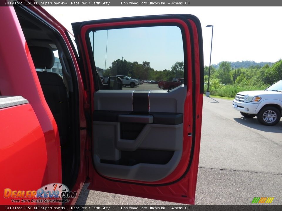 2019 Ford F150 XLT SuperCrew 4x4 Race Red / Earth Gray Photo #21