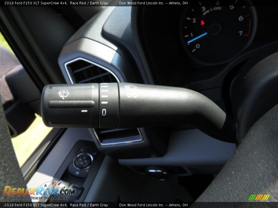 2019 Ford F150 XLT SuperCrew 4x4 Race Red / Earth Gray Photo #28