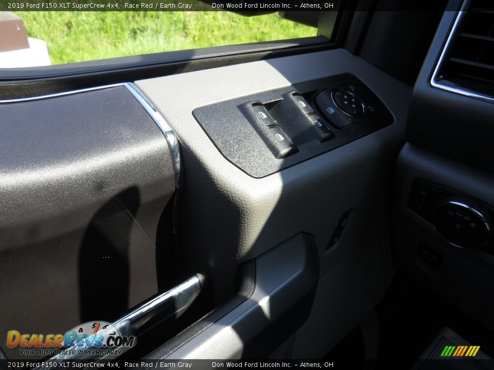 2019 Ford F150 XLT SuperCrew 4x4 Race Red / Earth Gray Photo #33
