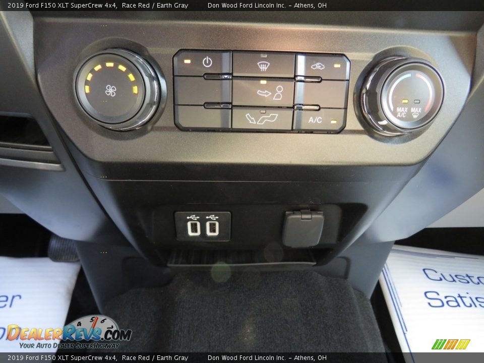 2019 Ford F150 XLT SuperCrew 4x4 Race Red / Earth Gray Photo #36