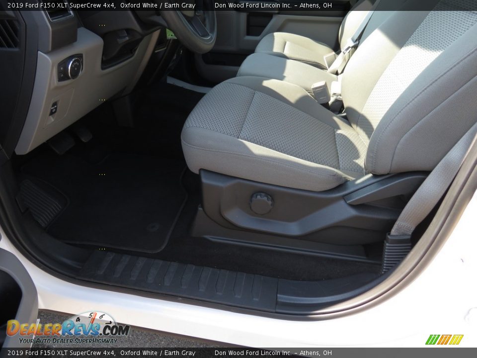 2019 Ford F150 XLT SuperCrew 4x4 Oxford White / Earth Gray Photo #16