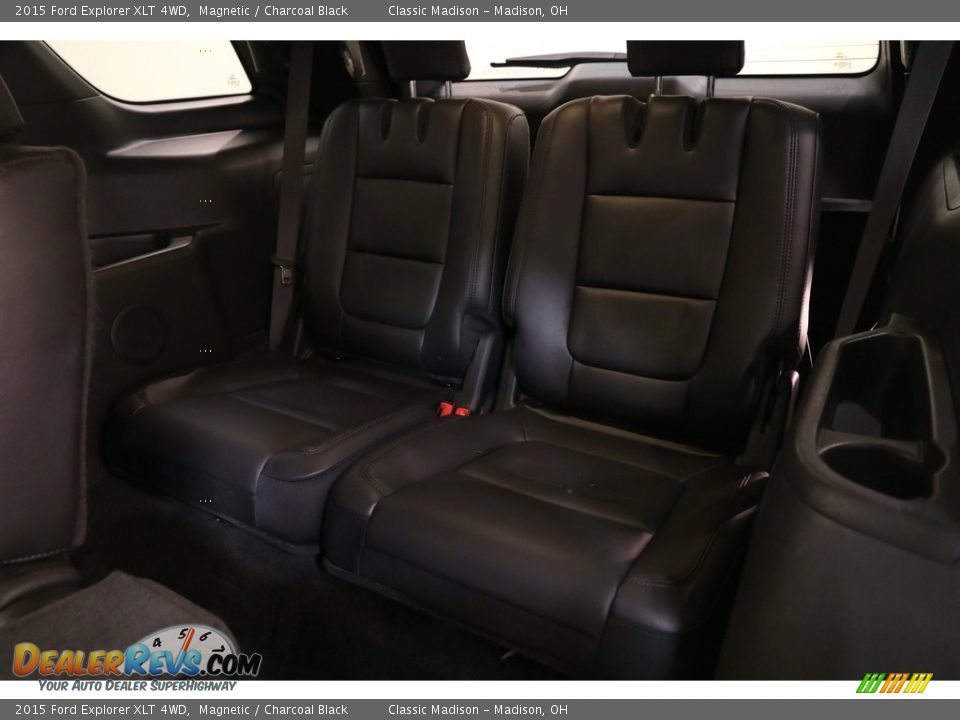 2015 Ford Explorer XLT 4WD Magnetic / Charcoal Black Photo #21