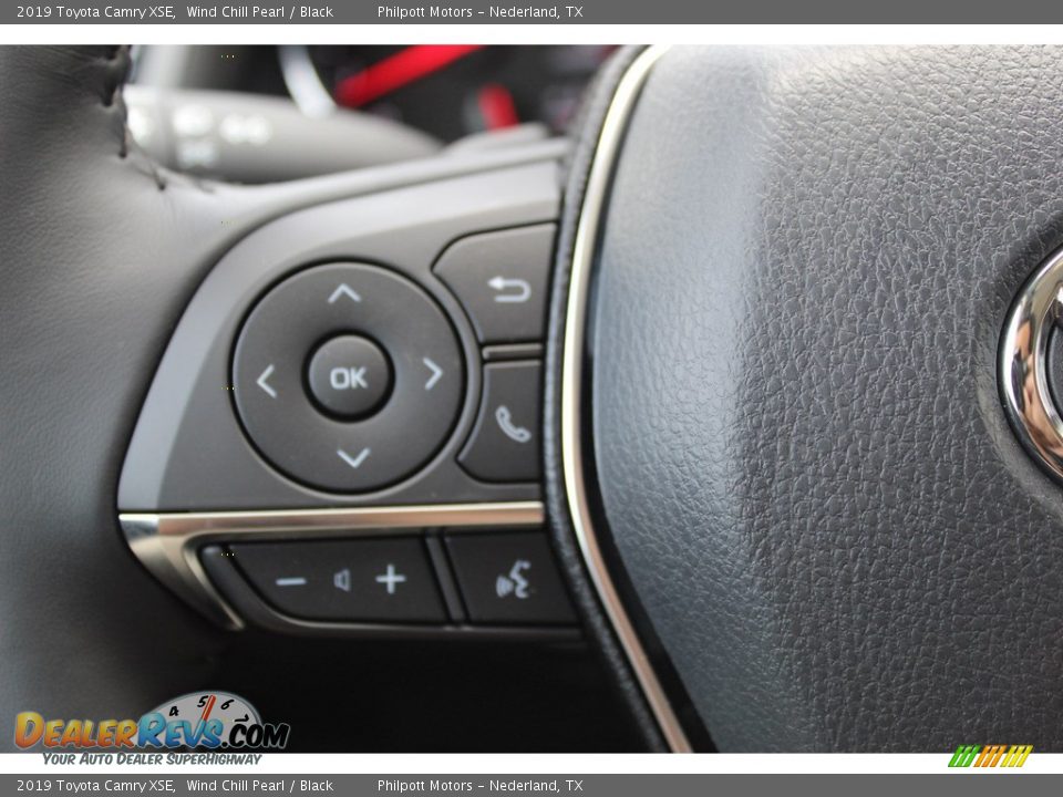 2019 Toyota Camry XSE Wind Chill Pearl / Black Photo #12