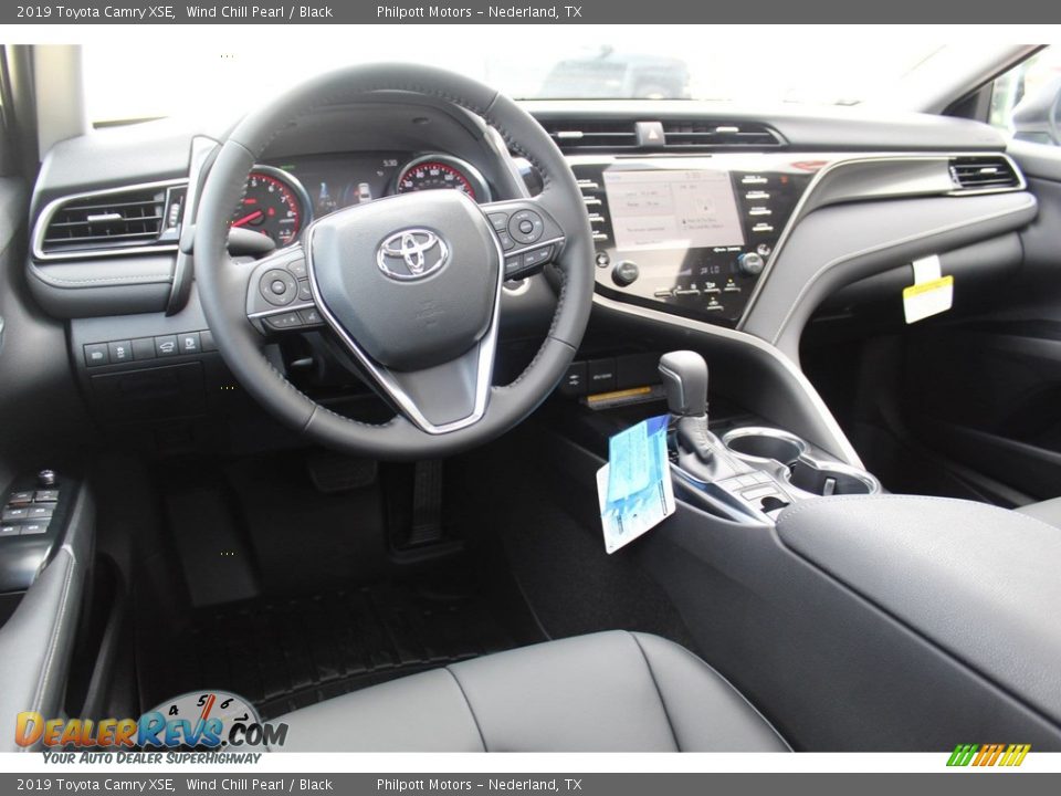 2019 Toyota Camry XSE Wind Chill Pearl / Black Photo #23
