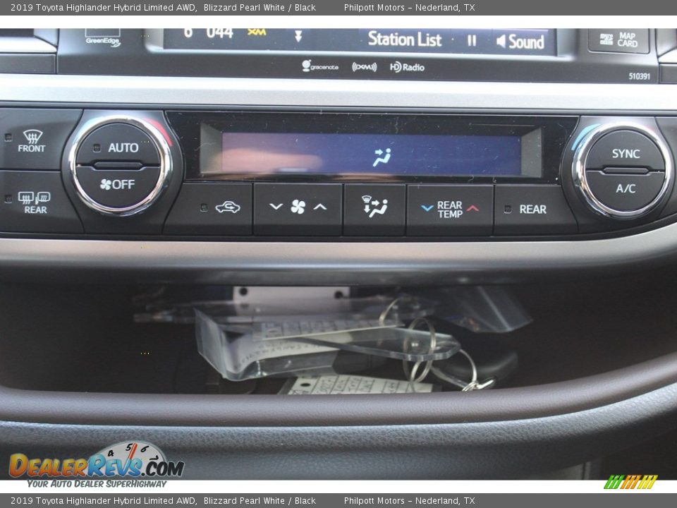 2019 Toyota Highlander Hybrid Limited AWD Blizzard Pearl White / Black Photo #17