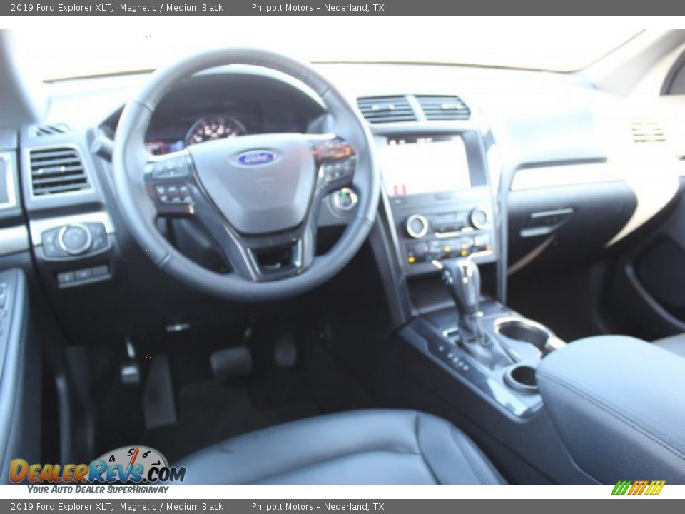 2019 Ford Explorer XLT Magnetic / Medium Black Photo #19