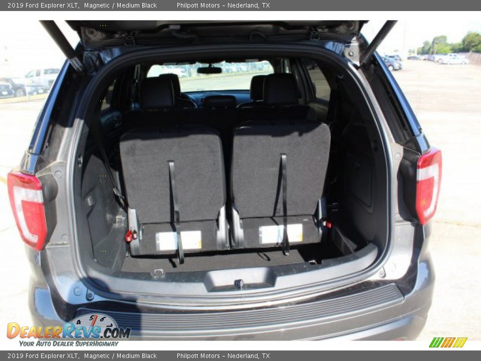 2019 Ford Explorer XLT Magnetic / Medium Black Photo #21