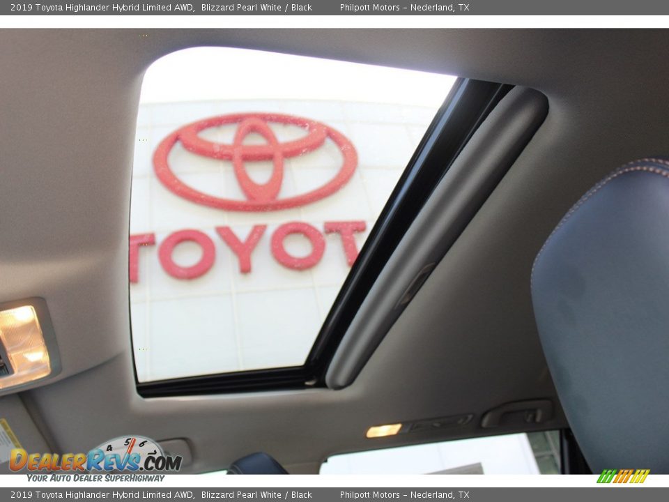 2019 Toyota Highlander Hybrid Limited AWD Blizzard Pearl White / Black Photo #20