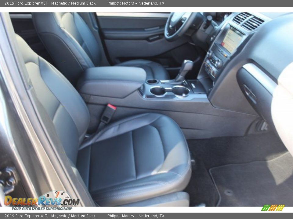2019 Ford Explorer XLT Magnetic / Medium Black Photo #26