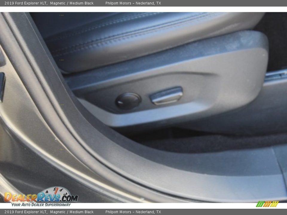 2019 Ford Explorer XLT Magnetic / Medium Black Photo #27