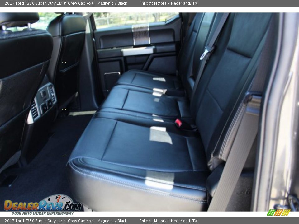2017 Ford F350 Super Duty Lariat Crew Cab 4x4 Magnetic / Black Photo #19