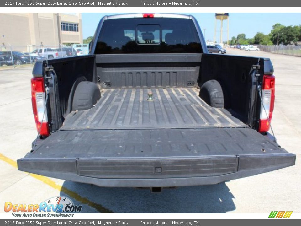 2017 Ford F350 Super Duty Lariat Crew Cab 4x4 Magnetic / Black Photo #22
