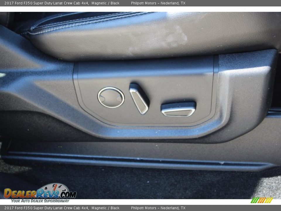 2017 Ford F350 Super Duty Lariat Crew Cab 4x4 Magnetic / Black Photo #27