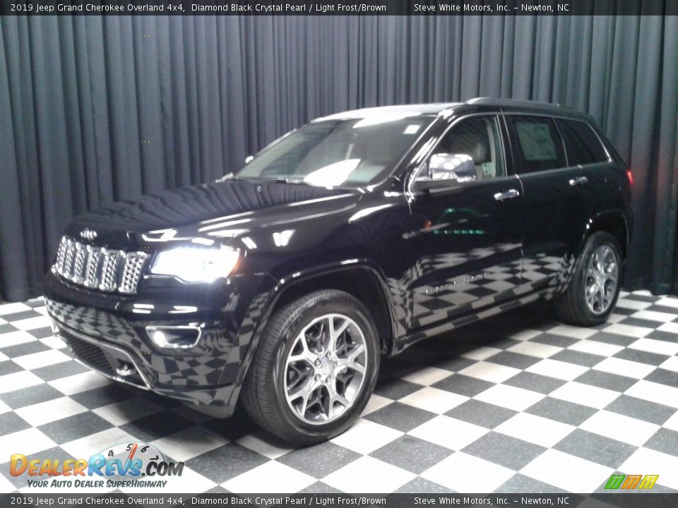 2019 Jeep Grand Cherokee Overland 4x4 Diamond Black Crystal Pearl / Light Frost/Brown Photo #2