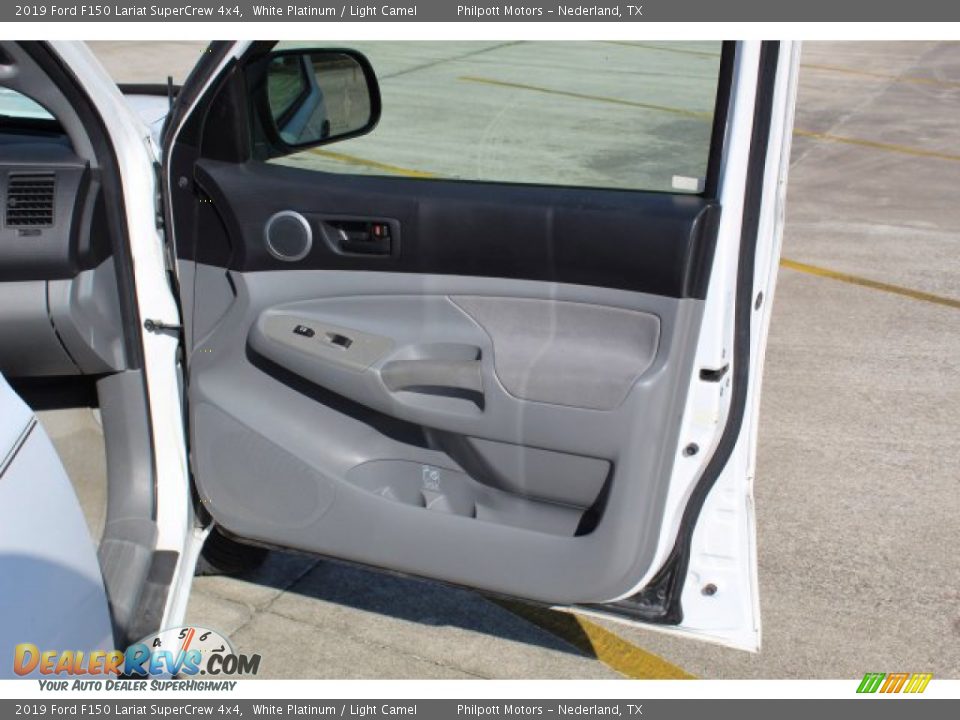 2019 Ford F150 Lariat SuperCrew 4x4 White Platinum / Light Camel Photo #19