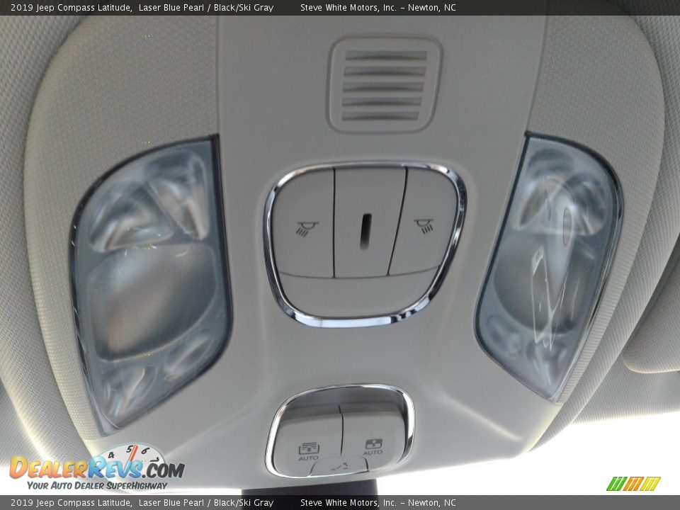 2019 Jeep Compass Latitude Laser Blue Pearl / Black/Ski Gray Photo #28