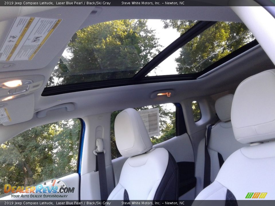 2019 Jeep Compass Latitude Laser Blue Pearl / Black/Ski Gray Photo #29