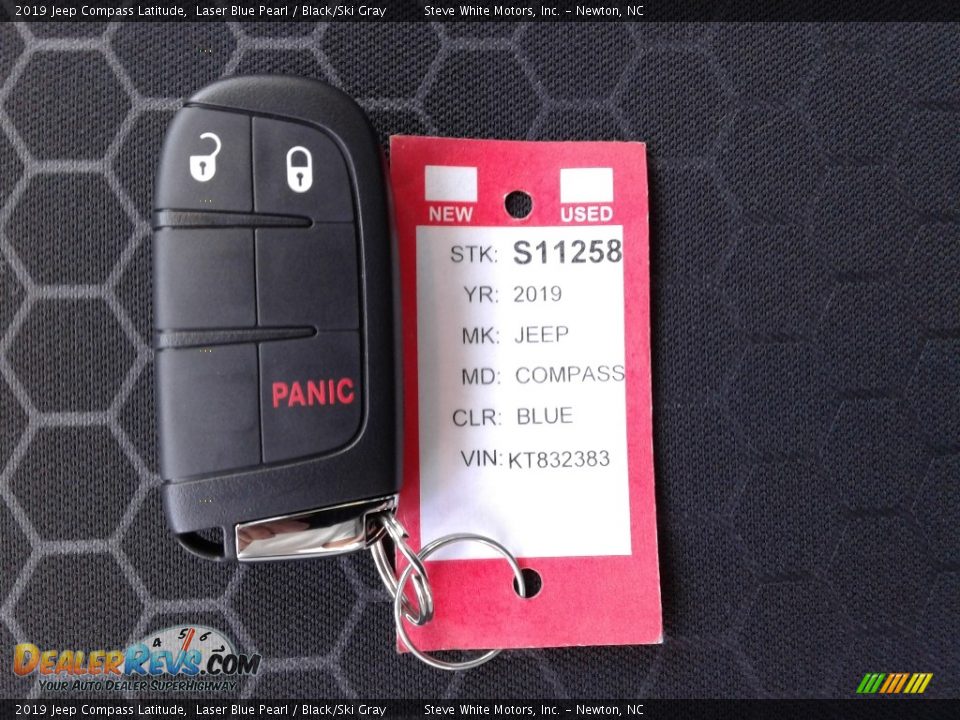 2019 Jeep Compass Latitude Laser Blue Pearl / Black/Ski Gray Photo #31