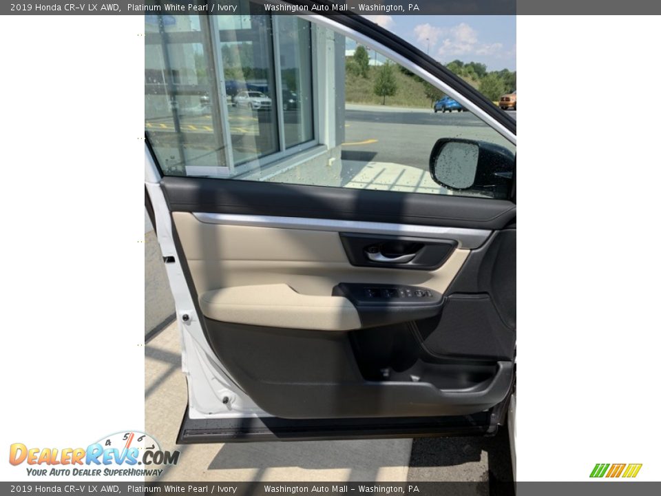 2019 Honda CR-V LX AWD Platinum White Pearl / Ivory Photo #10