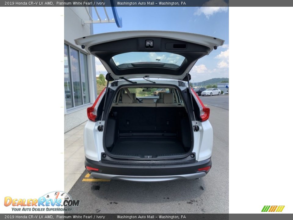 2019 Honda CR-V LX AWD Platinum White Pearl / Ivory Photo #20