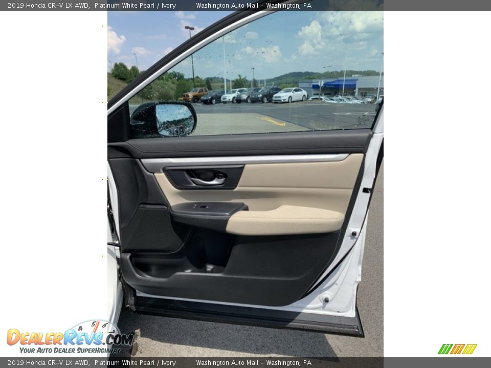2019 Honda CR-V LX AWD Platinum White Pearl / Ivory Photo #26