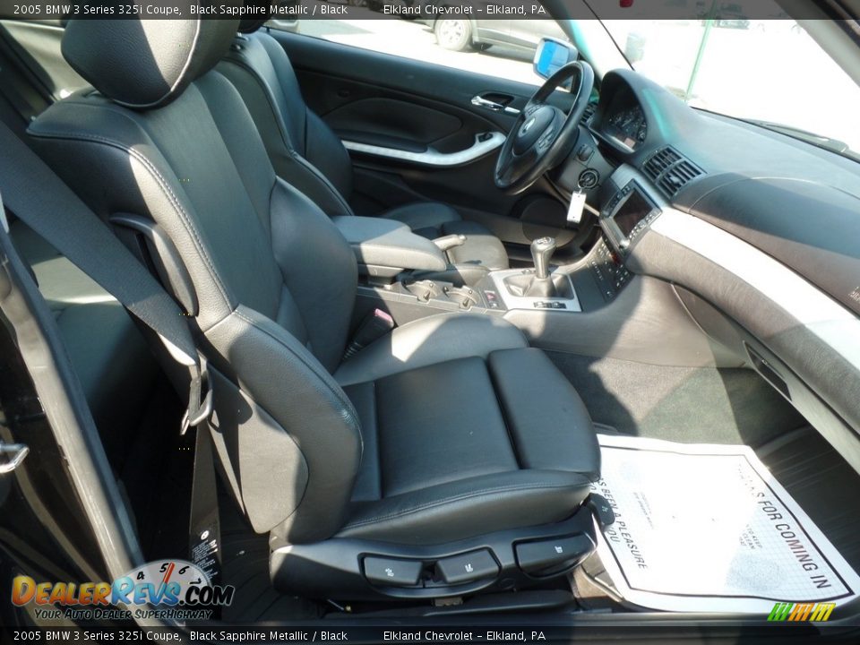 2005 BMW 3 Series 325i Coupe Black Sapphire Metallic / Black Photo #31