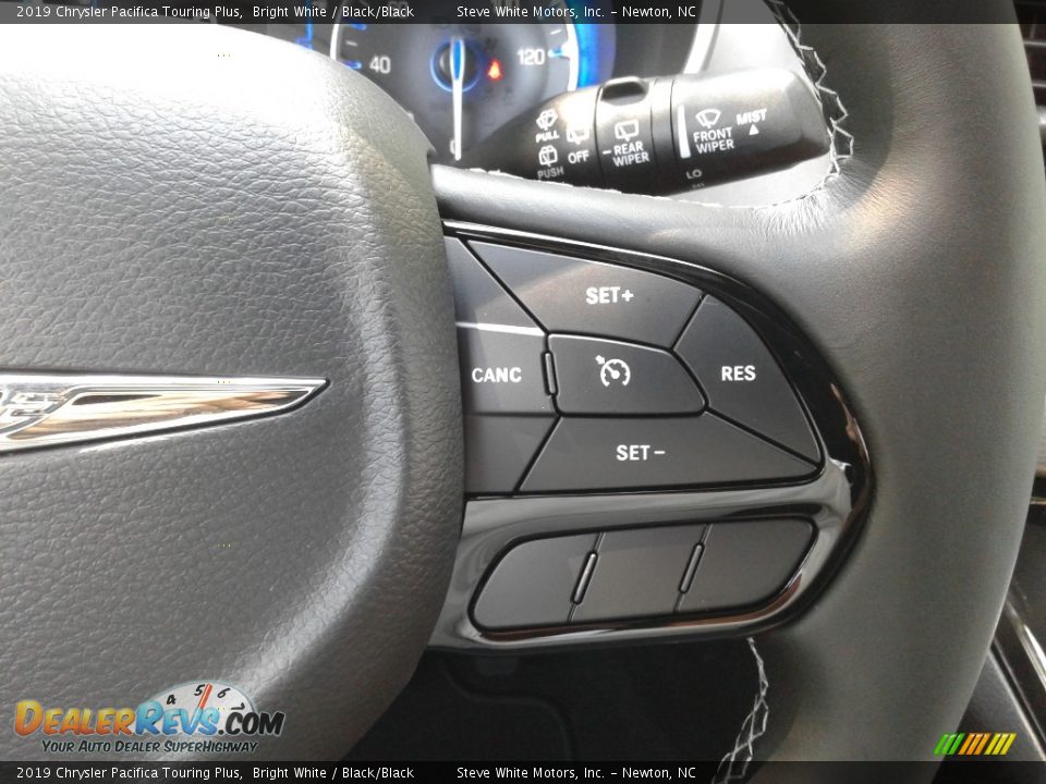2019 Chrysler Pacifica Touring Plus Bright White / Black/Black Photo #21