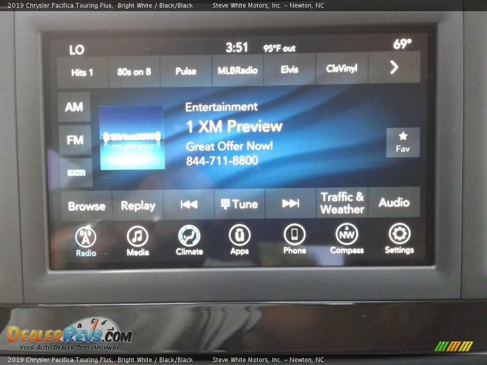 2019 Chrysler Pacifica Touring Plus Bright White / Black/Black Photo #24