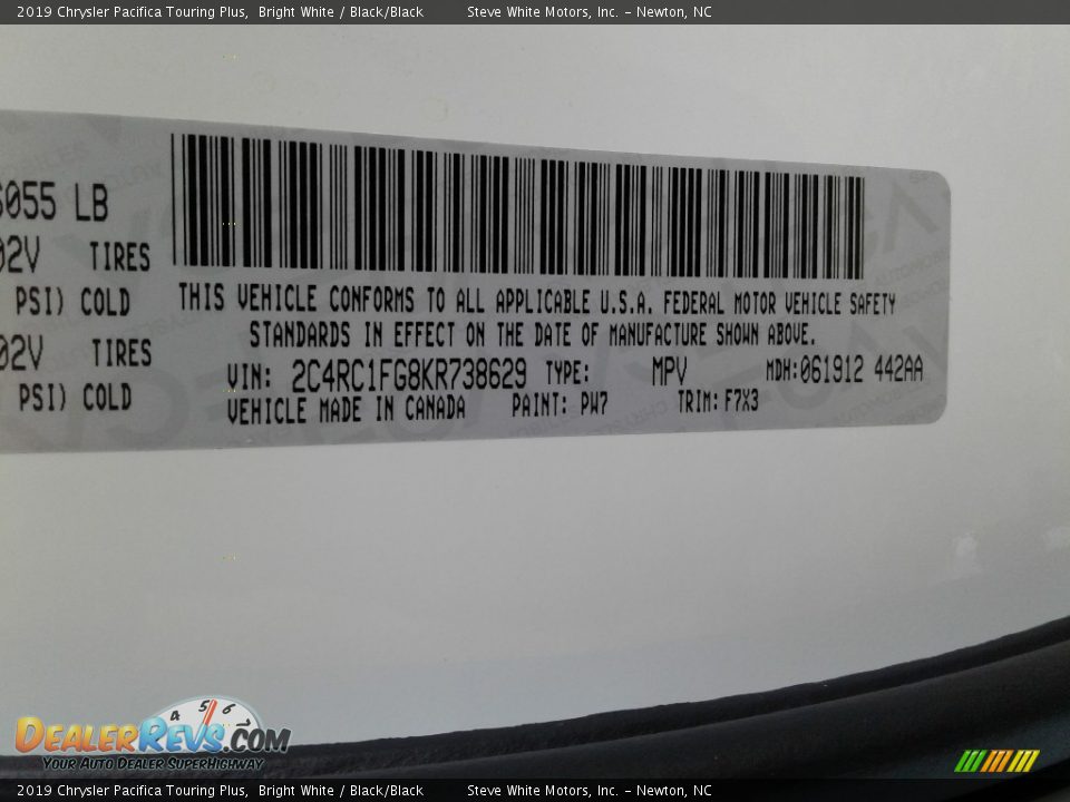 2019 Chrysler Pacifica Touring Plus Bright White / Black/Black Photo #36