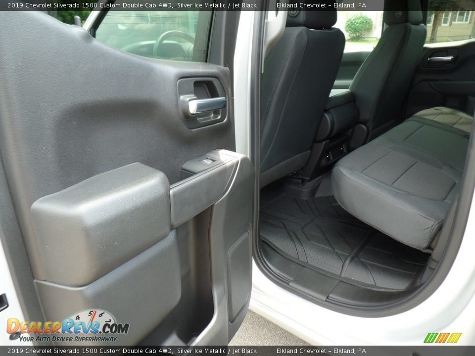 2019 Chevrolet Silverado 1500 Custom Double Cab 4WD Silver Ice Metallic / Jet Black Photo #35