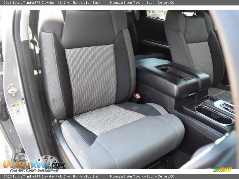 2016 Toyota Tundra SR5 CrewMax 4x4 Silver Sky Metallic / Black Photo #18