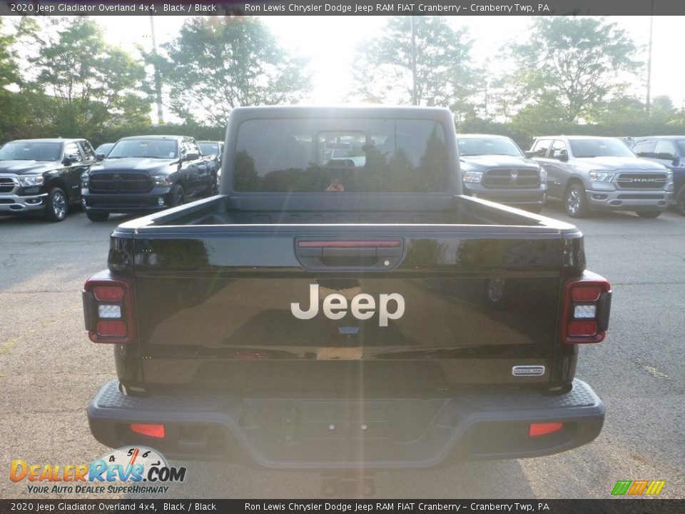 2020 Jeep Gladiator Overland 4x4 Black / Black Photo #4