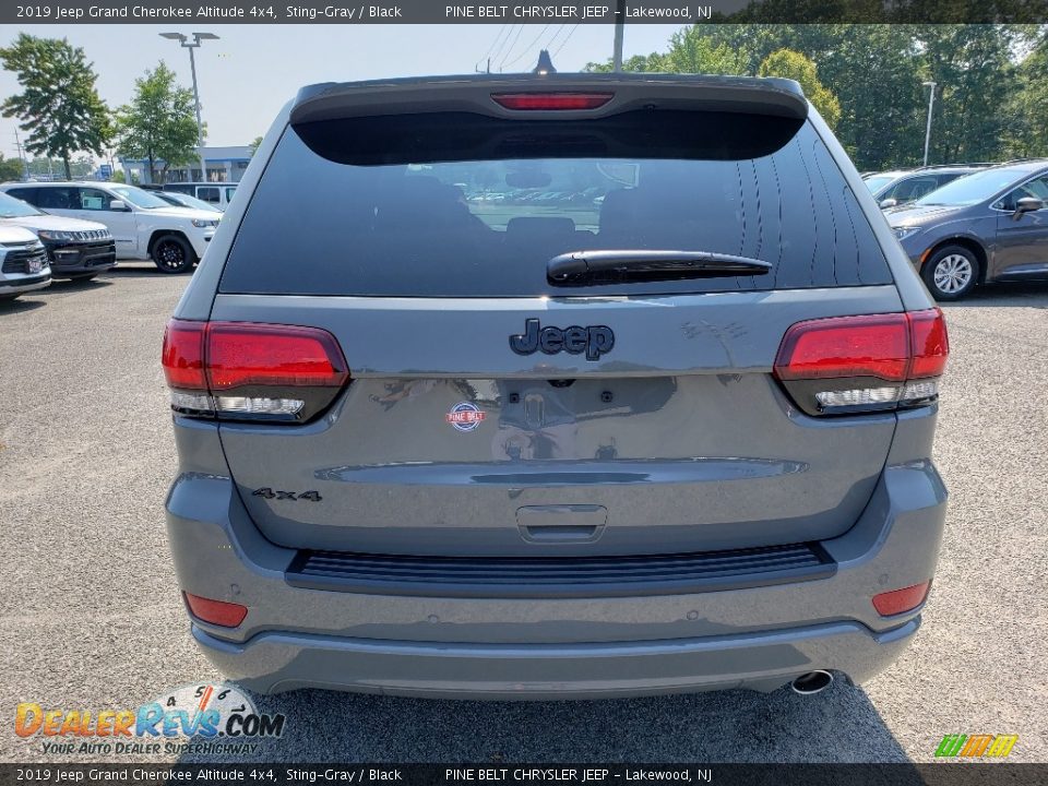2019 Jeep Grand Cherokee Altitude 4x4 Sting-Gray / Black Photo #5