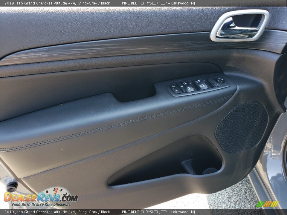 2019 Jeep Grand Cherokee Altitude 4x4 Sting-Gray / Black Photo #8