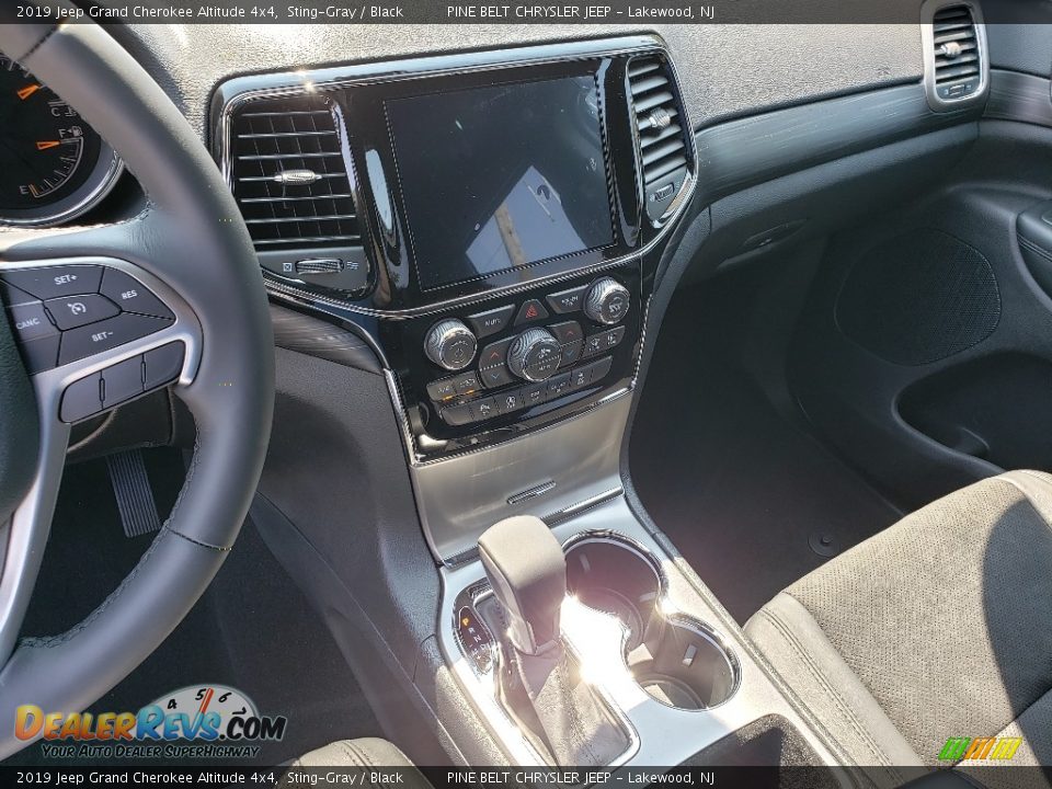 2019 Jeep Grand Cherokee Altitude 4x4 Sting-Gray / Black Photo #10