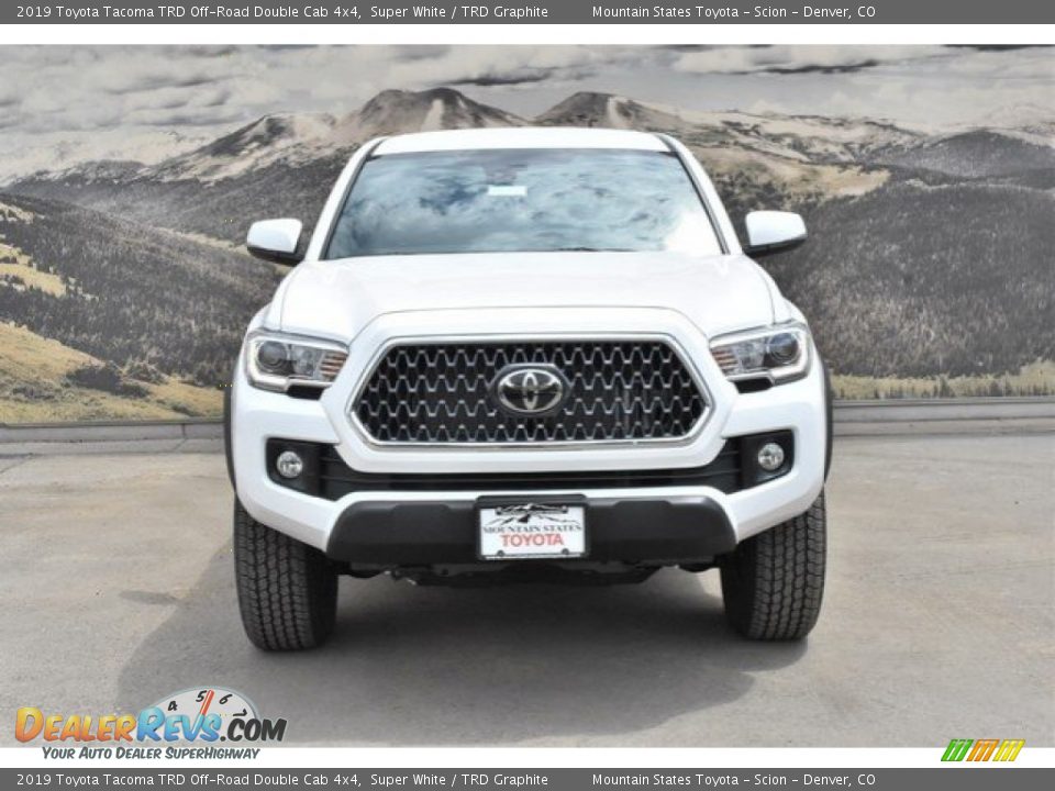 2019 Toyota Tacoma TRD Off-Road Double Cab 4x4 Super White / TRD Graphite Photo #2