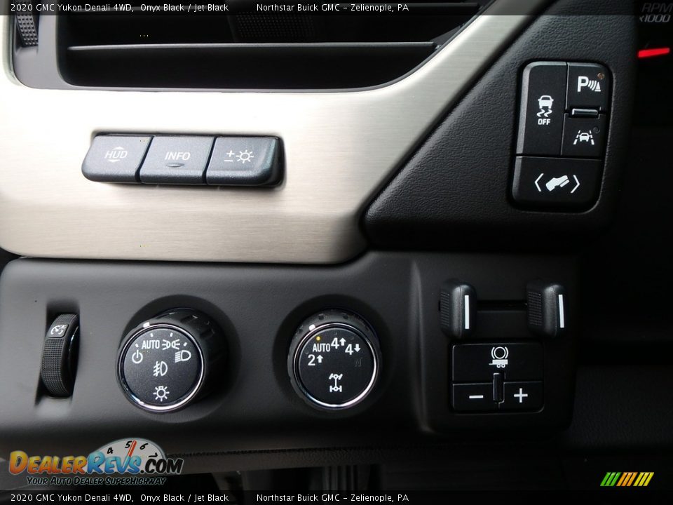 Controls of 2020 GMC Yukon Denali 4WD Photo #16