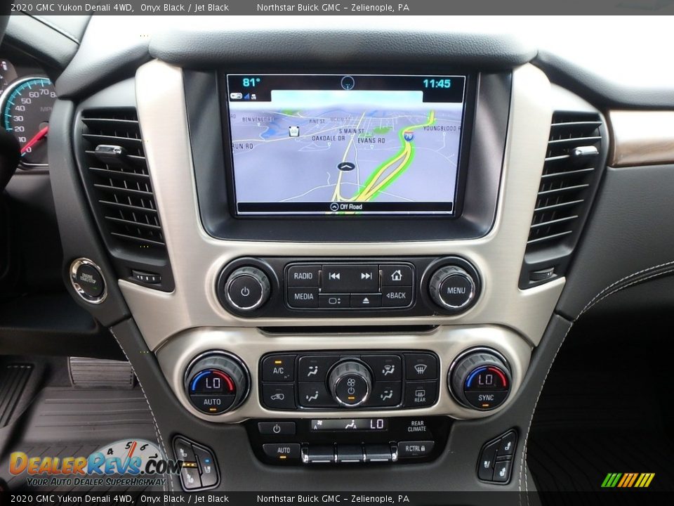 Controls of 2020 GMC Yukon Denali 4WD Photo #19